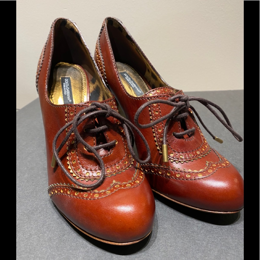 Dolce&Gabbana Tan Hh Oxford Pump W/ Gold Detail
